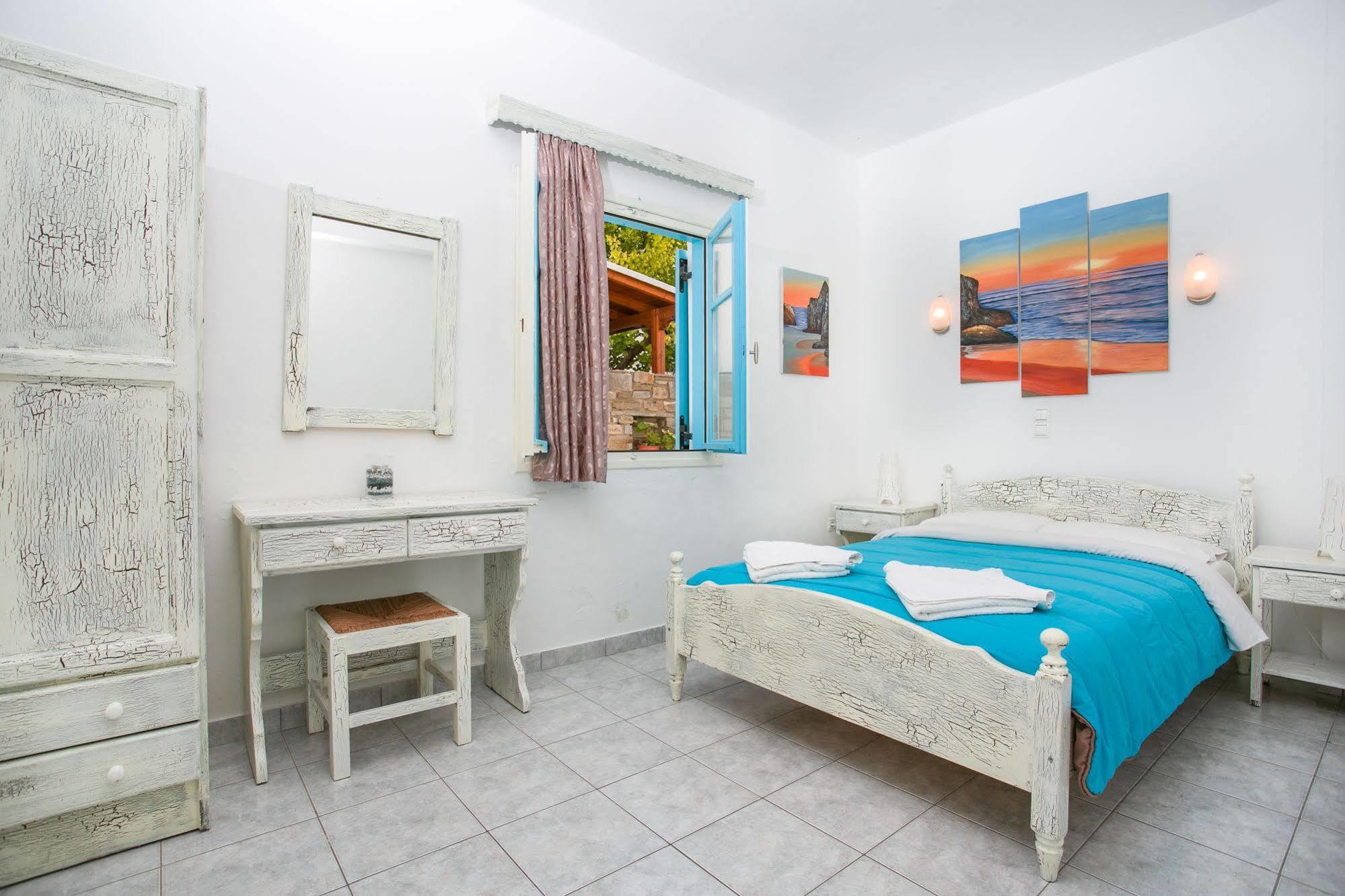 Joseph Apartments Páros Eksteriør billede