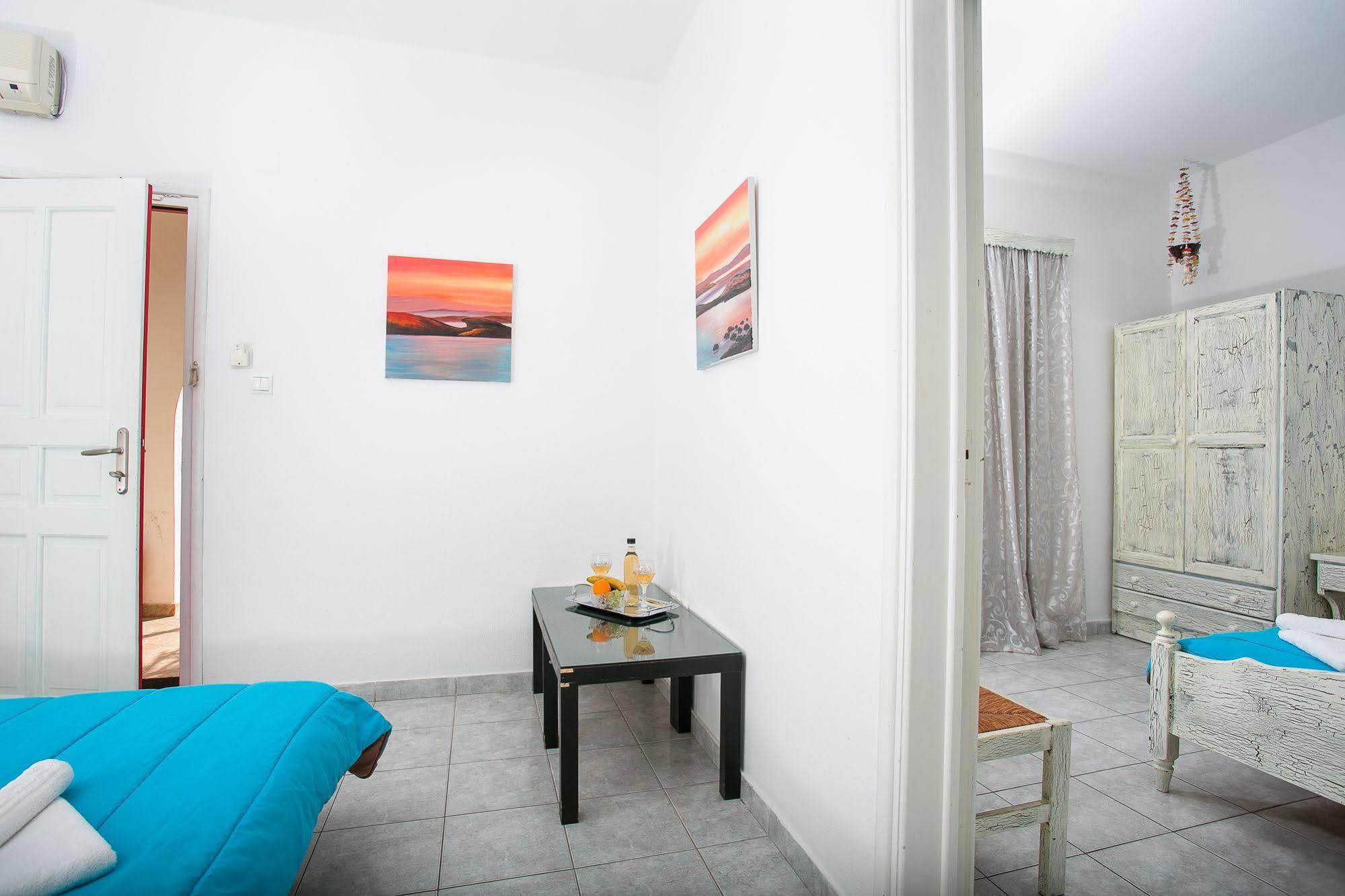 Joseph Apartments Páros Eksteriør billede
